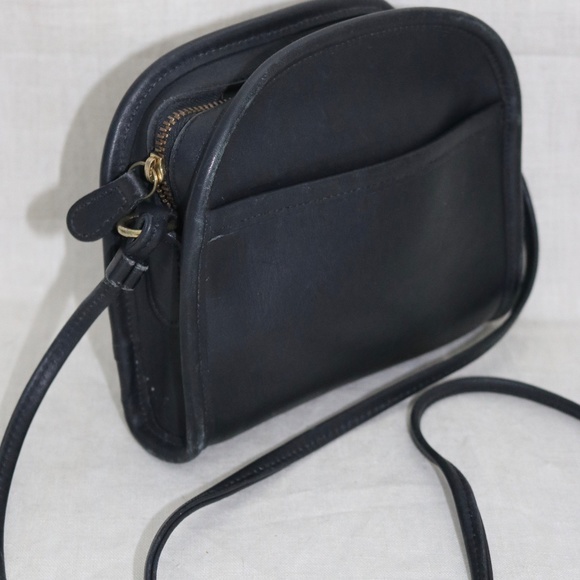 Coach Sm Bk Leather crossbody shoulder handbag - Picture 3 of 8